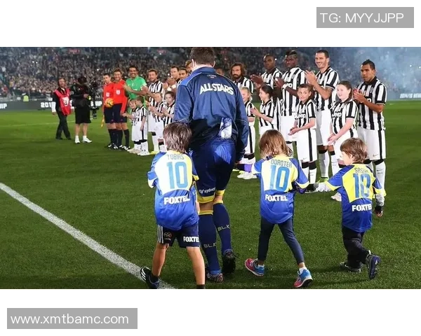 足球巨星告别时刻回顾：那些难忘的告别瞬间与感动场面